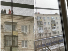 Волгоградские подростки с крыши закидали камнями детскую больницу