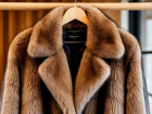У волгоградки в кафе украли дорогую шубу 