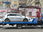 Эвакуаторы вовсю орудуют в центре Волгограда