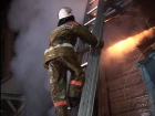 Четырех человек эвакуировали пожарные из горящего дома под Волгоградом