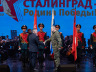 Участникам СВО в день Сталинградской Победы вручили награды
