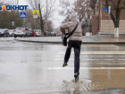 Мэрия отчиталась о работе подметальных машин на утопающих в грязи и лужах улицах Волгограда