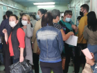 Волгоградцы в поликлинике №28 вынуждены по пять часов ожидать своей очереди к терапевту 