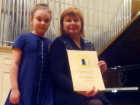 8-летняя пианистка взяла «серебро» на конкурсе в Чехии 