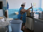 Родители малышей Волгограда в панике: в детсадах будут кормить едой «ипешников»