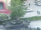 В Волгограде танки без «насадок» проехались по новому асфальту