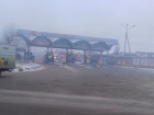 Огонь охватил 20 квадратных метров на оптовой базе в Волгограде