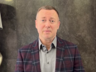 Роман Гребенников поздравляет волгоградцев с Новым 2026 годом 