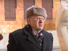 «Мы вас любим! Ура!»: Жириновский в надежде стать президентом приехал в Волгоград 6 лет назад
