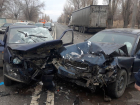Три иномарки сыграли в пинг-понг отечественным авто на дороге в Волгограде