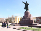 Памятник Ленину взят на контроль в Волгограде
