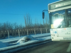 Автобусы Волгограда продолжает гонять на "красный" и игнорировать людей на остановках