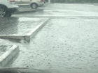 Майский ливень «зарядил» и затопил дороги в Волгограде