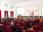 Раскол КПРФ и слив эсеров: как Волгоградская облдума вводила штрафы за нарушение QR-режима