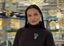 Три актуальных решения для нарядного образа в год огненной лошади