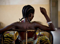 Двух чернокожих проституток выдворяют из Волгограда в Нигерию 