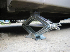 В Волгограде  Audi раздавила своего владельца