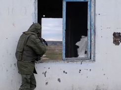 Волгоградские мобилизованные учатся вести бой в  условиях городской застройки