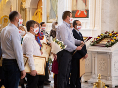 В Волгограде наградили строителей Александро-Невского собора: полный список