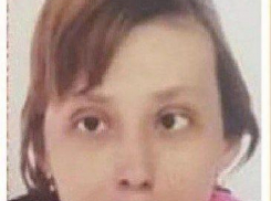 Год разыскивают волгоградку с косоглазием