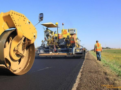 Чиновники обещают вот-вот начать полномасштабные дорожные работы в Волгограде