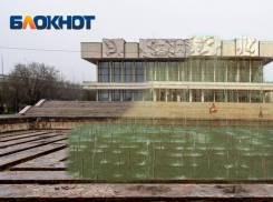 Тогда и сейчас: «Дом с тремя головами» в Волгограде, где умерли политика и культура