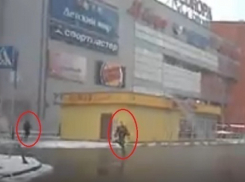 У торгового центра Волгограда охранник проиграл в догонялки вору-спринтеру