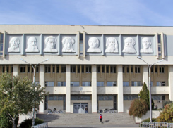 Стали известны зарплаты ректората ВолГУ в 2019 году