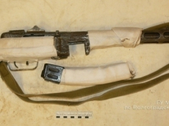 Полицейские Волгограда изъяли у 37-летнего мужчины пистолет-пулемет