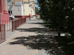 Провалившийся тротуар в центре Волгограда восстановлен