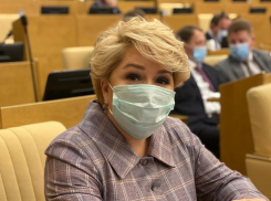 «Только командной работой можно решить сложные задачи»: Ирина Гусева о закупке кислородных аппаратов