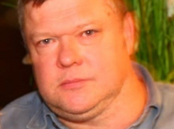 Мужчину с опухолью на шее ищут в Волгоградской области