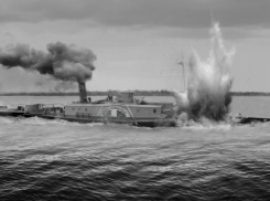 Подорвавшийся на мине буксирный пароход «Ваня-Коммунист» обследуют в Волгоградской области