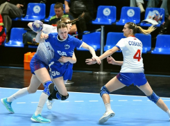 «Динамо-Синара» и ЦСКА позабавили публику