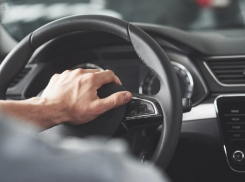 Вакансии для тех волгоградцев, кто «на ты» с рулем или с электричеством