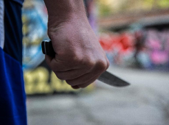 Пенсионер зарезал попутчика на заднем сиденье машины под Волгоградом