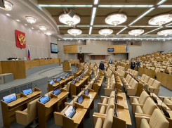 Депутаты от Волгоградской области примерились к новым креслам в Госдуме и прошли тренинг по голосованию