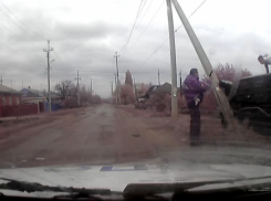 Полицейская погоня со стрельбой в Михайловке: машина с угонщиком перевернулась