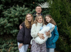 Лагерь «Чайка» в Волгоградской области навязывает родителям допуслуги: многодетная семья осталась без отдыха