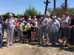 Более 300 семей из СНТ в Волгограде неделю живут без света и воды