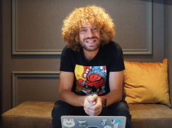 «В аду для них будет отдельный котёл»: Илья Варламов упрекнул чиновников Волгограда в распиле 68 млн на ущербных детских площадках