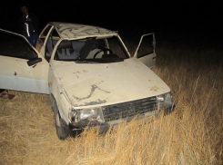 Под Волгоградом ﻿опрокинулась «Таврия»: пострадали трое