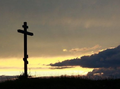 Мужчина умер на кладбище под Волгоградом после похорон подруги 