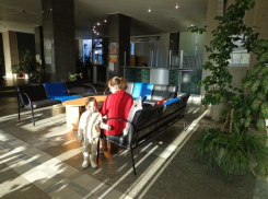 Многодетная беженка в Волгограде не может получить свидетельство о рождении ребенка