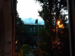 Волгоградцы любуются небом города-героя