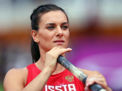 Волгоградка Елена Исинбаева заявила о возвращении в большой спорт