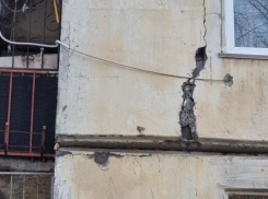 “На днях будет беда”: волгоградцы боятся, что после взрыва рухнет дом