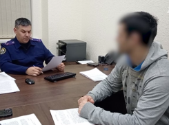 «Беда большая, катастрофа»: Путин про загрязнение нефтью пляжей после крушения волгоградских танкеров