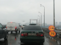 Волгоград парализовали многокилометровые пробки