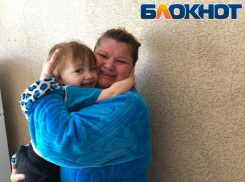 Осужденные обществом: мать-инвалид и ее сын с пороком сердца оказались выкинутыми на улицу в Волжском